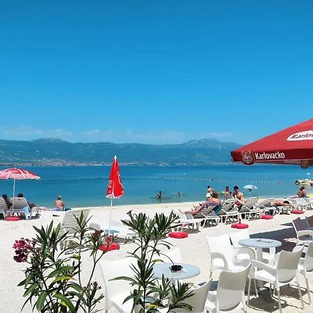 شقة Seaside With A Swimming Pool Arbanija, Ciovo - 24254 تروغير